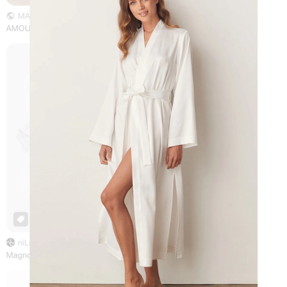 Masongrey AMOUR KIMONO ROBE in whisper white